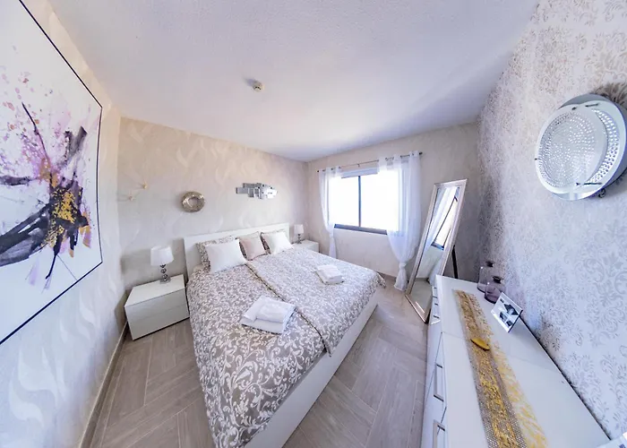 Sunset Ocean View - Playa Paraiso Апартаменты *