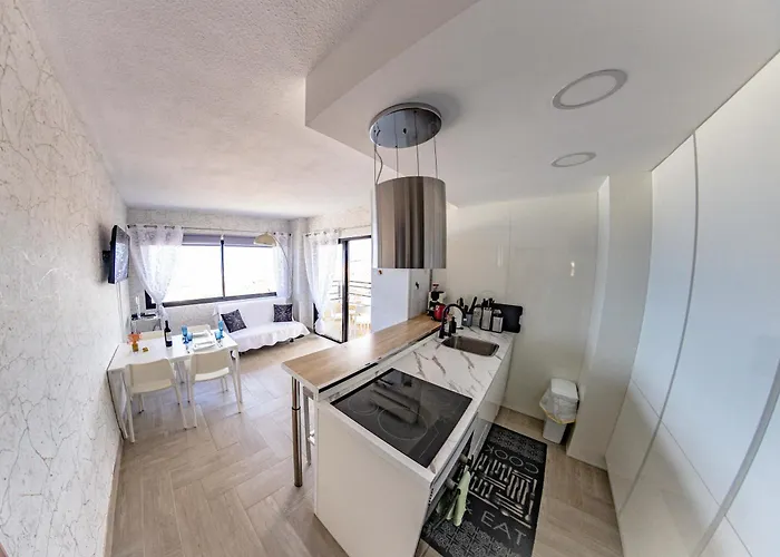 Апартаменты Sunset Ocean View - Playa Paraiso Адехе